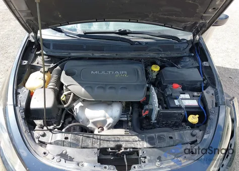 2014 Dodge Dart Sxt z USA, uszkodzony, nr VIN 1C3CDFBB5ED902893